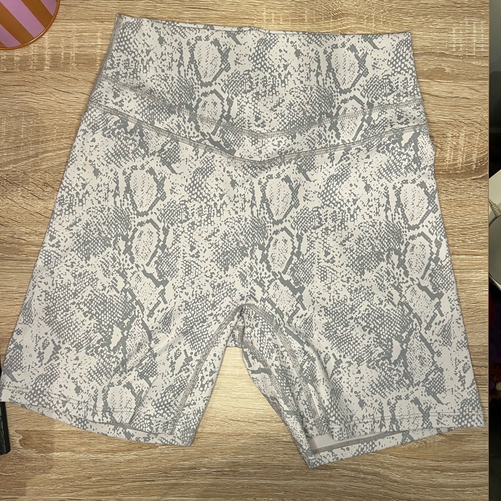 Vitality Revive Iron Grey Snake print